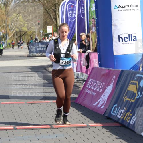12.04.2026 - 45. Internationalen Wilhelmsburger Insellauf Strokosch-Dieckow http://msf.ph/oto/9472532 12.04.2026 11:29:22 Ziel 2342, 2109 meine-sportfotos.de