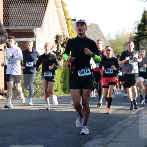 12.04.2026 - 45. Internationalen Wilhelmsburger Insellauf Yannick Fuchs http://msf.ph/oto/9472538 12.04.2026 08:57:35 Laufen 9, 3084, 2065, 3516, 5415, 33, 4913, 2020, 4108, 4779 meine-sportfotos.de