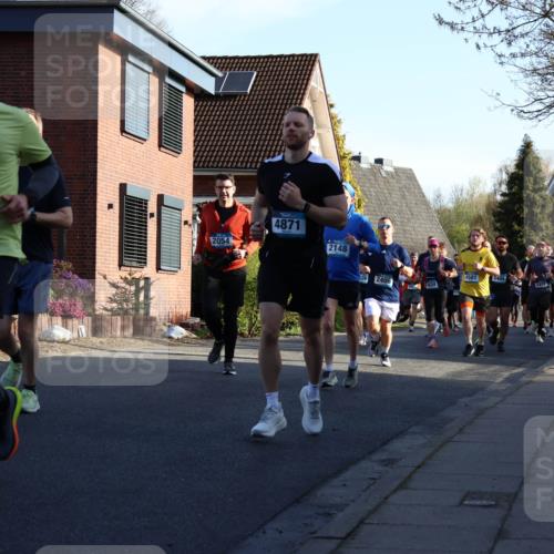 12.04.2026 - 45. Internationalen Wilhelmsburger Insellauf Yannick Fuchs http://msf.ph/oto/9472682 12.04.2026 08:57:45 Laufen 5731, 2054, 4871, 2148, 4501, 5489, 2406 meine-sportfotos.de