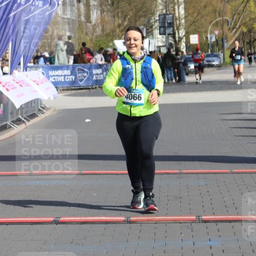 12.04.2026 - 45. Internationalen Wilhelmsburger Insellauf Strokosch-Dieckow http://msf.ph/oto/9472718 12.04.2026 11:29:47 Ziel 4066 meine-sportfotos.de