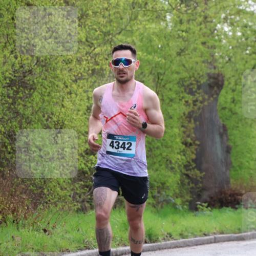 12.04.2026 - 45. Internationalen Wilhelmsburger Insellauf Yannick Fuchs http://msf.ph/oto/9472797 12.04.2026 09:57:47 Laufen 4342 meine-sportfotos.de