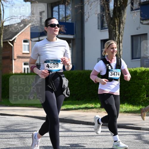 12.04.2026 - 45. Internationalen Wilhelmsburger Insellauf J. Mangold http://msf.ph/oto/9472828 12.04.2026 11:32:59 Ziel 3474, 4509, 2230, 2233, 4939 meine-sportfotos.de
