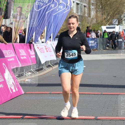 12.04.2026 - 45. Internationalen Wilhelmsburger Insellauf Strokosch-Dieckow http://msf.ph/oto/9472837 12.04.2026 11:29:58 Ziel 3545 meine-sportfotos.de