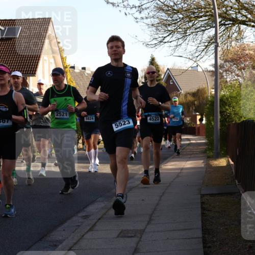 12.04.2026 - 45. Internationalen Wilhelmsburger Insellauf Yannick Fuchs http://msf.ph/oto/9472858 12.04.2026 08:57:55 Laufen 2521, 4567, 5824, 5523, 4522, 3706 meine-sportfotos.de