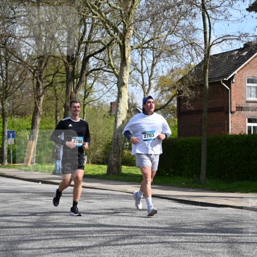 12.04.2026 - 45. Internationalen Wilhelmsburger Insellauf J. Mangold http://msf.ph/oto/9472975 12.04.2026 11:34:45 Ziel 3371, 2703, 4788 meine-sportfotos.de