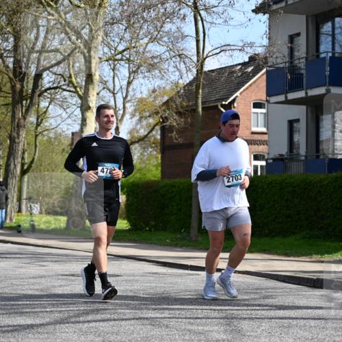 12.04.2026 - 45. Internationalen Wilhelmsburger Insellauf J. Mangold http://msf.ph/oto/9473025 12.04.2026 11:34:46 Ziel 3371, 2703, 4788 meine-sportfotos.de