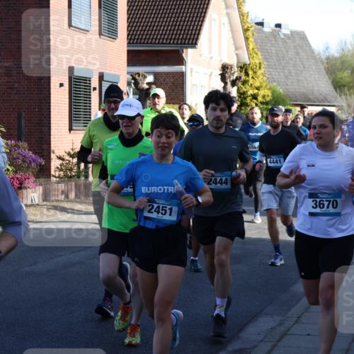 12.04.2026 - 45. Internationalen Wilhelmsburger Insellauf Yannick Fuchs http://msf.ph/oto/9473030 12.04.2026 08:58:07 Laufen 747, 2451, 2444, 5567, 3230, 97, 4441, 3670 meine-sportfotos.de
