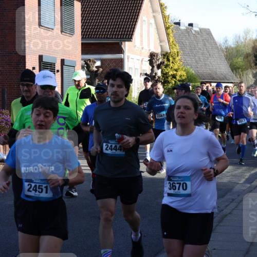 12.04.2026 - 45. Internationalen Wilhelmsburger Insellauf Yannick Fuchs http://msf.ph/oto/9473039 12.04.2026 08:58:08 Laufen 2451, 5567, 5511, 3087, 3230, 4787, 2444, 3670 meine-sportfotos.de