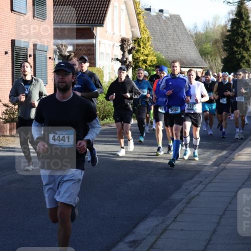 12.04.2026 - 45. Internationalen Wilhelmsburger Insellauf Yannick Fuchs http://msf.ph/oto/9473062 12.04.2026 08:58:09 Laufen 4441, 702, 4787, 2656, 2104, 3230, 55, 3087 meine-sportfotos.de