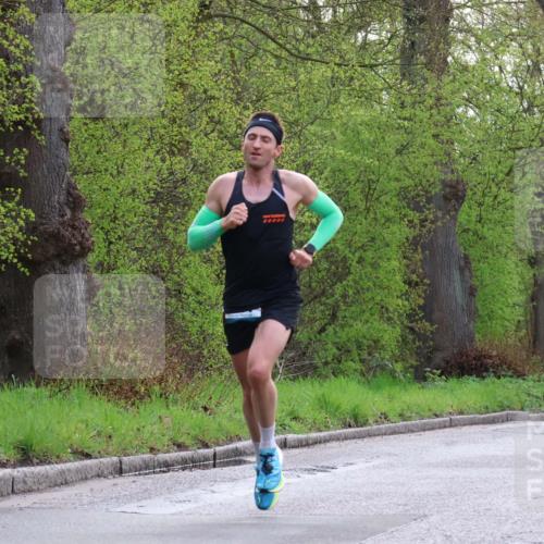 12.04.2026 - 45. Internationalen Wilhelmsburger Insellauf Yannick Fuchs http://msf.ph/oto/9473071 12.04.2026 09:59:03 Laufen  meine-sportfotos.de