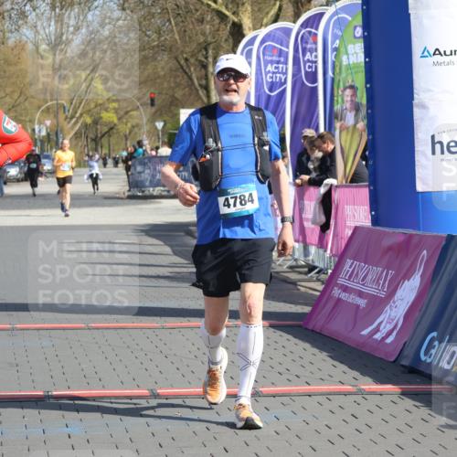 12.04.2026 - 45. Internationalen Wilhelmsburger Insellauf Strokosch-Dieckow http://msf.ph/oto/9473215 12.04.2026 11:30:15 Ziel 4589, 4784 meine-sportfotos.de