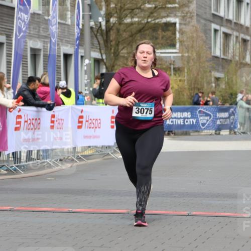 12.04.2026 - 45. Internationalen Wilhelmsburger Insellauf Strokosch-Dieckow http://msf.ph/oto/9473256 12.04.2026 13:34:55 Ziel 3075 meine-sportfotos.de
