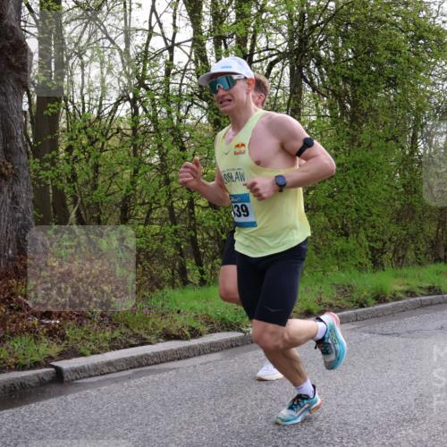12.04.2026 - 45. Internationalen Wilhelmsburger Insellauf Yannick Fuchs http://msf.ph/oto/9473261 12.04.2026 09:59:46 Laufen 139 meine-sportfotos.de
