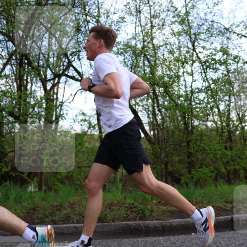 12.04.2026 - 45. Internationalen Wilhelmsburger Insellauf Yannick Fuchs http://msf.ph/oto/9473280 12.04.2026 09:59:47 Laufen  meine-sportfotos.de