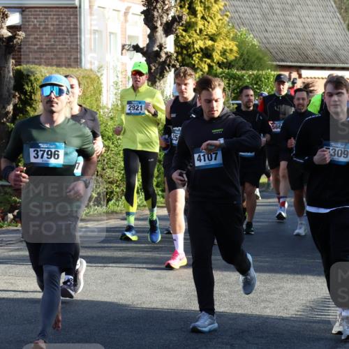 12.04.2026 - 45. Internationalen Wilhelmsburger Insellauf Yannick Fuchs http://msf.ph/oto/9473292 12.04.2026 08:58:25 Laufen 3796, 2921, 250, 4107, 566, 309, 3227 meine-sportfotos.de