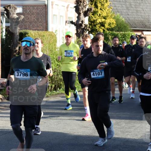 12.04.2026 - 45. Internationalen Wilhelmsburger Insellauf Yannick Fuchs http://msf.ph/oto/9473296 12.04.2026 08:58:25 Laufen 2, 3796, 77, 2921, 56, 5309, 4107, 5039 meine-sportfotos.de