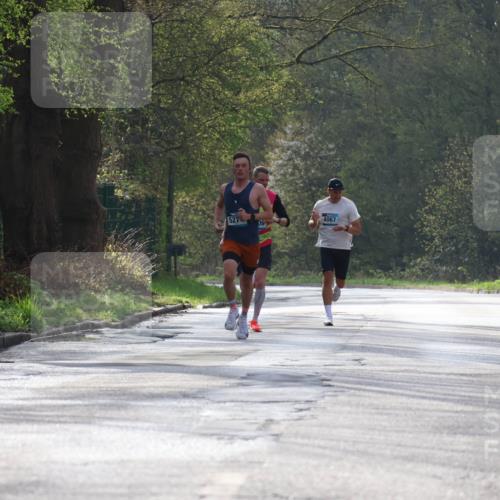 12.04.2026 - 45. Internationalen Wilhelmsburger Insellauf Yannick Fuchs http://msf.ph/oto/9473311 12.04.2026 10:01:00 Laufen 527, 09, 4067 meine-sportfotos.de