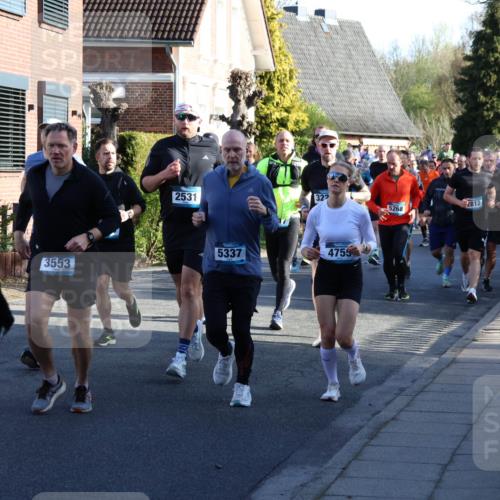 12.04.2026 - 45. Internationalen Wilhelmsburger Insellauf Yannick Fuchs http://msf.ph/oto/9473356 12.04.2026 08:58:29 Laufen 309, 3553, 2531, 322, 5337, 4755, 2812, 5268 meine-sportfotos.de