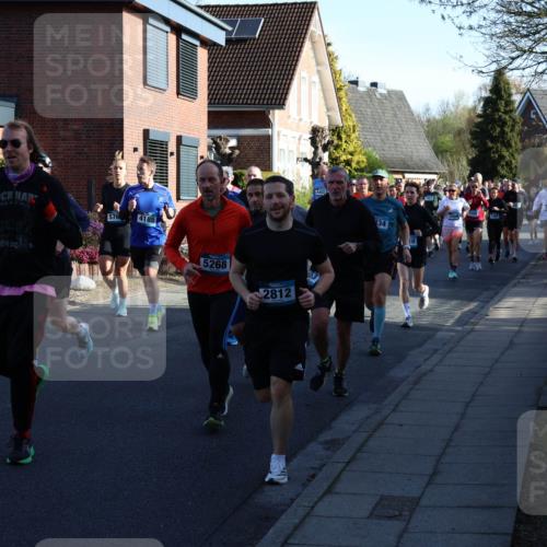 12.04.2026 - 45. Internationalen Wilhelmsburger Insellauf Yannick Fuchs http://msf.ph/oto/9473425 12.04.2026 08:58:33 Laufen 576, 4185, 5268, 2812, 34 meine-sportfotos.de