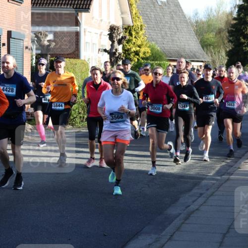 12.04.2026 - 45. Internationalen Wilhelmsburger Insellauf Yannick Fuchs http://msf.ph/oto/9473476 12.04.2026 08:58:37 Laufen 4483, 4428, 5661, 463, 5653, 5844, 5341, 3008, 3568, 5606, 311 meine-sportfotos.de