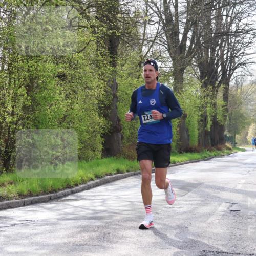 12.04.2026 - 45. Internationalen Wilhelmsburger Insellauf Yannick Fuchs http://msf.ph/oto/9473493 12.04.2026 10:01:38 Laufen 224 meine-sportfotos.de