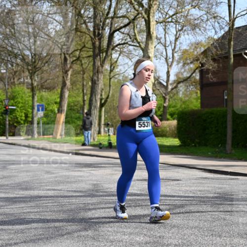 12.04.2026 - 45. Internationalen Wilhelmsburger Insellauf J. Mangold http://msf.ph/oto/9473622 12.04.2026 11:39:16 Ziel 5531 meine-sportfotos.de