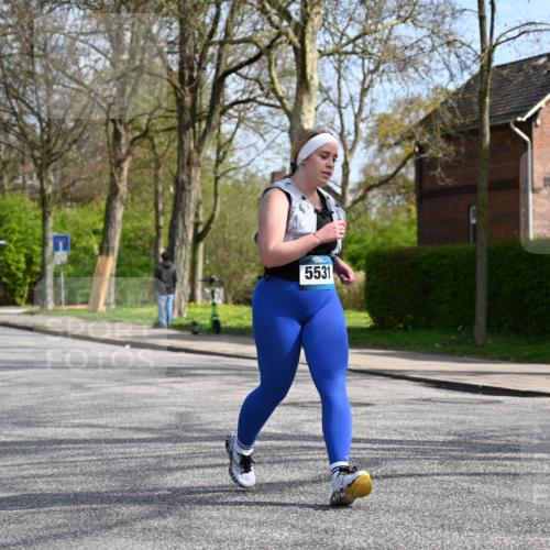 12.04.2026 - 45. Internationalen Wilhelmsburger Insellauf J. Mangold http://msf.ph/oto/9473631 12.04.2026 11:39:16 Ziel 5531 meine-sportfotos.de