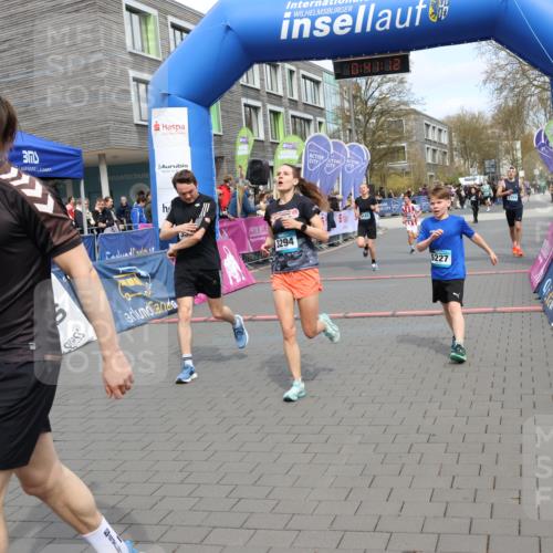 12.04.2026 - 45. Internationalen Wilhelmsburger Insellauf Strokosch-Dieckow http://msf.ph/oto/9473642 12.04.2026 12:54:12 Ziel 5227, 3294, 3520, 5143, 5754, 4592 meine-sportfotos.de