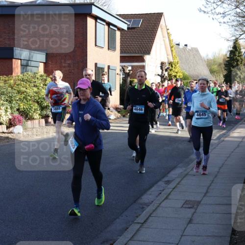12.04.2026 - 45. Internationalen Wilhelmsburger Insellauf Yannick Fuchs http://msf.ph/oto/9473722 12.04.2026 08:58:59 Laufen 3855, 4646, 2055, 055, 2206, 217, 4645, 5560 meine-sportfotos.de