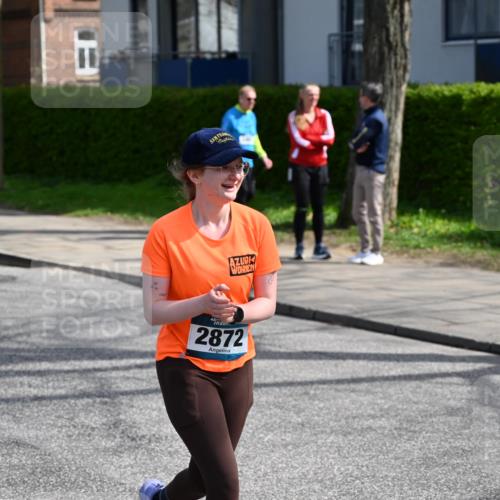 12.04.2026 - 45. Internationalen Wilhelmsburger Insellauf J. Mangold http://msf.ph/oto/9473801 12.04.2026 11:40:36 Ziel 2872, 4981, 2693, 5593 meine-sportfotos.de