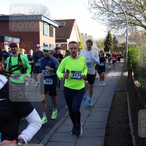 12.04.2026 - 45. Internationalen Wilhelmsburger Insellauf Yannick Fuchs http://msf.ph/oto/9473867 12.04.2026 08:59:07 Laufen 35, 3221, 2834, 3894, 3174, 830, 4714 meine-sportfotos.de