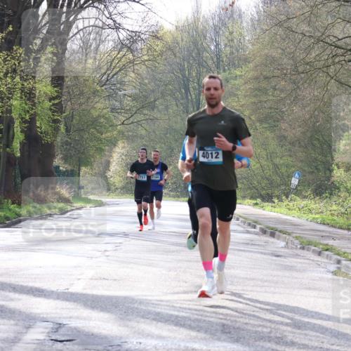 12.04.2026 - 45. Internationalen Wilhelmsburger Insellauf Yannick Fuchs http://msf.ph/oto/9473891 12.04.2026 10:03:14 Laufen 2751, 2144, 4012 meine-sportfotos.de