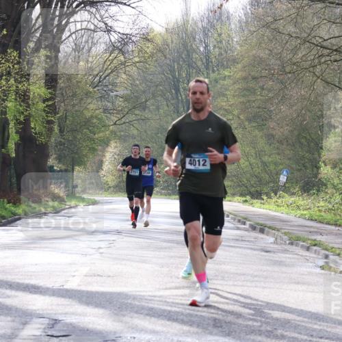 12.04.2026 - 45. Internationalen Wilhelmsburger Insellauf Yannick Fuchs http://msf.ph/oto/9473893 12.04.2026 10:03:14 Laufen 2751, 2144, 4012 meine-sportfotos.de