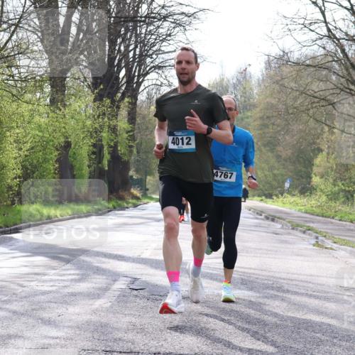 12.04.2026 - 45. Internationalen Wilhelmsburger Insellauf Yannick Fuchs http://msf.ph/oto/9473904 12.04.2026 10:03:16 Laufen 4012, 4767 meine-sportfotos.de
