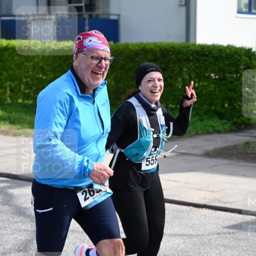 12.04.2026 - 45. Internationalen Wilhelmsburger Insellauf J. Mangold http://msf.ph/oto/9473952 12.04.2026 11:40:57 Ziel 4981, 2693, 5593 meine-sportfotos.de