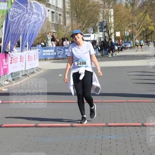12.04.2026 - 45. Internationalen Wilhelmsburger Insellauf Strokosch-Dieckow http://msf.ph/oto/9474074 12.04.2026 11:30:43 Ziel 2498 meine-sportfotos.de