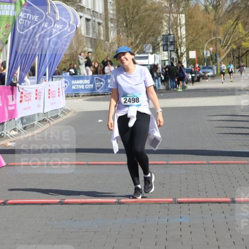 12.04.2026 - 45. Internationalen Wilhelmsburger Insellauf Strokosch-Dieckow http://msf.ph/oto/9474088 12.04.2026 11:30:43 Ziel 2498 meine-sportfotos.de