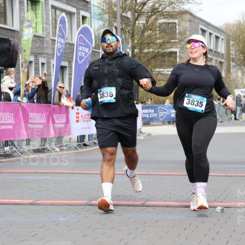 12.04.2026 - 45. Internationalen Wilhelmsburger Insellauf Strokosch-Dieckow http://msf.ph/oto/9474133 12.04.2026 13:33:23 Ziel 3836, 5224 meine-sportfotos.de