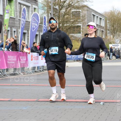 12.04.2026 - 45. Internationalen Wilhelmsburger Insellauf Strokosch-Dieckow http://msf.ph/oto/9474165 12.04.2026 13:33:23 Ziel 3836, 5224 meine-sportfotos.de