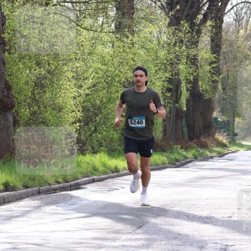 12.04.2026 - 45. Internationalen Wilhelmsburger Insellauf Yannick Fuchs http://msf.ph/oto/9474191 12.04.2026 10:04:51 Laufen 5240 meine-sportfotos.de
