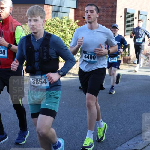 12.04.2026 - 45. Internationalen Wilhelmsburger Insellauf Yannick Fuchs http://msf.ph/oto/9474196 12.04.2026 08:59:37 Laufen 4298, 3854, 4490, 5046, 3340 meine-sportfotos.de