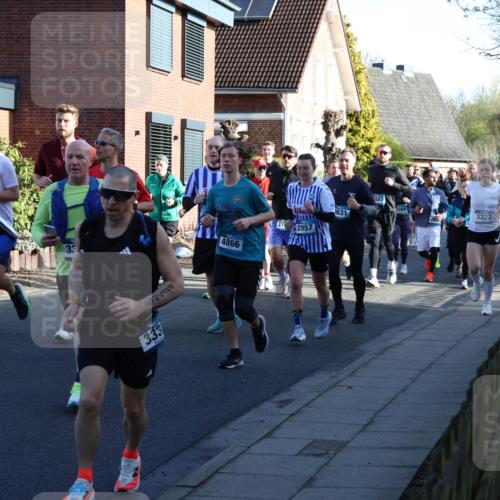 12.04.2026 - 45. Internationalen Wilhelmsburger Insellauf Yannick Fuchs http://msf.ph/oto/9474288 12.04.2026 08:59:48 Laufen 4585, 33, 333, 4631, 4866, 27, 2957, 26, 3323, 3658 meine-sportfotos.de