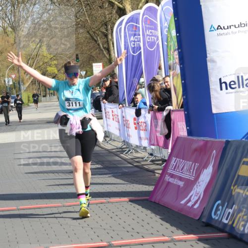 12.04.2026 - 45. Internationalen Wilhelmsburger Insellauf Strokosch-Dieckow http://msf.ph/oto/9474324 12.04.2026 11:31:15 Ziel 2480, 3111 meine-sportfotos.de