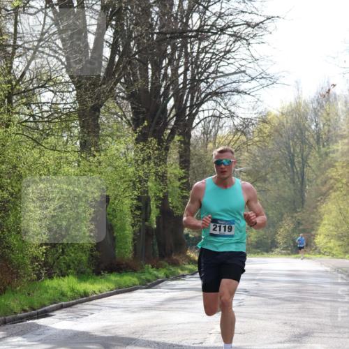 12.04.2026 - 45. Internationalen Wilhelmsburger Insellauf Yannick Fuchs http://msf.ph/oto/9474379 12.04.2026 10:05:25 Laufen 2119 meine-sportfotos.de