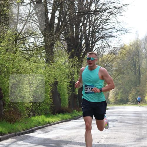 12.04.2026 - 45. Internationalen Wilhelmsburger Insellauf Yannick Fuchs http://msf.ph/oto/9474385 12.04.2026 10:05:25 Laufen 2119 meine-sportfotos.de
