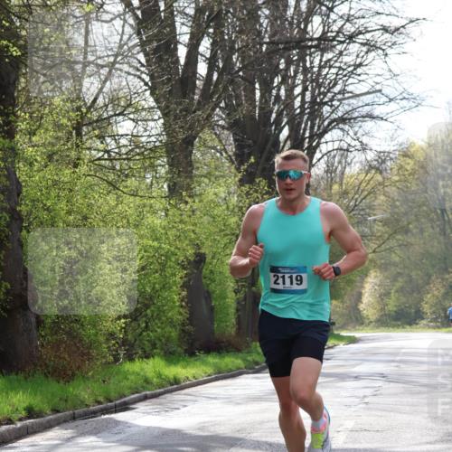 12.04.2026 - 45. Internationalen Wilhelmsburger Insellauf Yannick Fuchs http://msf.ph/oto/9474388 12.04.2026 10:05:25 Laufen 2119 meine-sportfotos.de