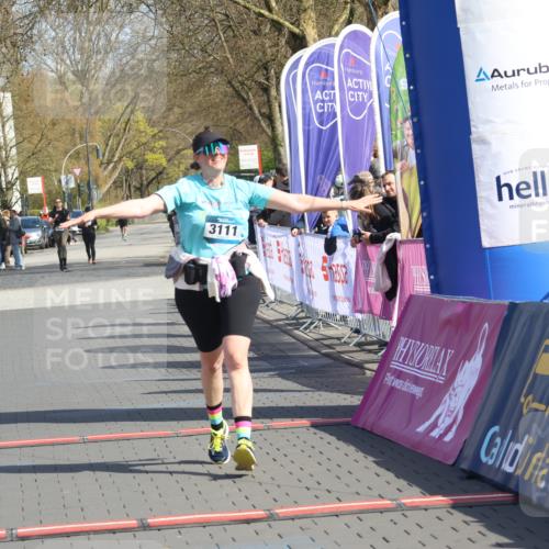 12.04.2026 - 45. Internationalen Wilhelmsburger Insellauf Strokosch-Dieckow http://msf.ph/oto/9474396 12.04.2026 11:31:15 Ziel 2480, 3111 meine-sportfotos.de