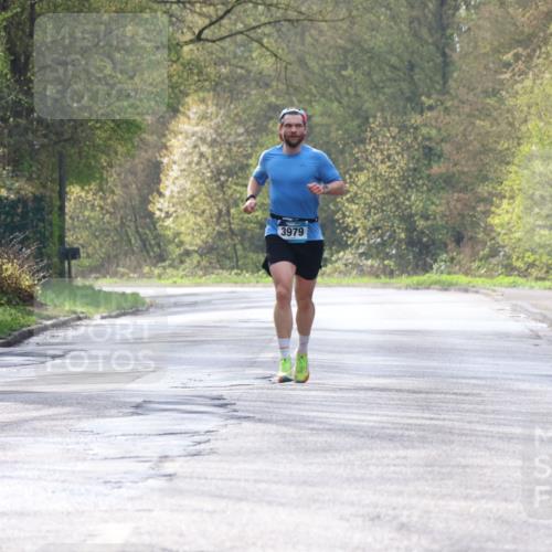 12.04.2026 - 45. Internationalen Wilhelmsburger Insellauf Yannick Fuchs http://msf.ph/oto/9474418 12.04.2026 10:05:40 Laufen 3979 meine-sportfotos.de