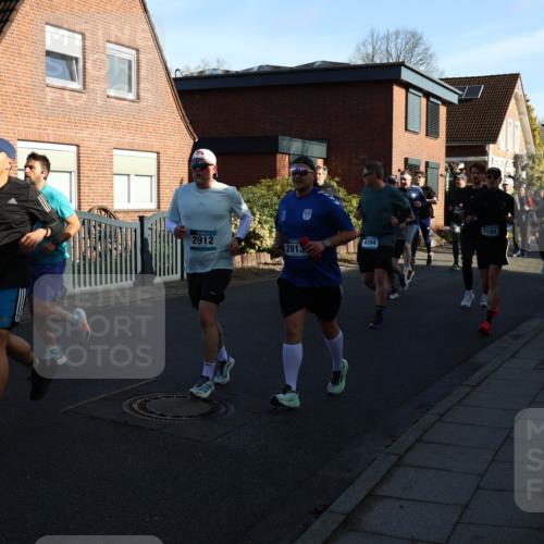 12.04.2026 - 45. Internationalen Wilhelmsburger Insellauf Yannick Fuchs http://msf.ph/oto/9474438 12.04.2026 09:00:02 Laufen 3184, 4394, 3576, 2912, 2913, 332 meine-sportfotos.de