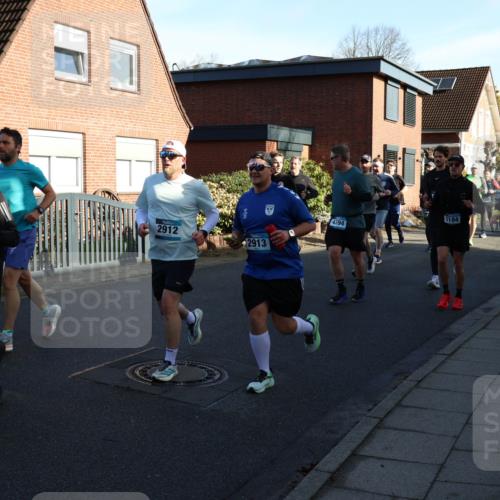 12.04.2026 - 45. Internationalen Wilhelmsburger Insellauf Yannick Fuchs http://msf.ph/oto/9474440 12.04.2026 09:00:02 Laufen 576, 2912, 2913, 4394, 3184, 332 meine-sportfotos.de